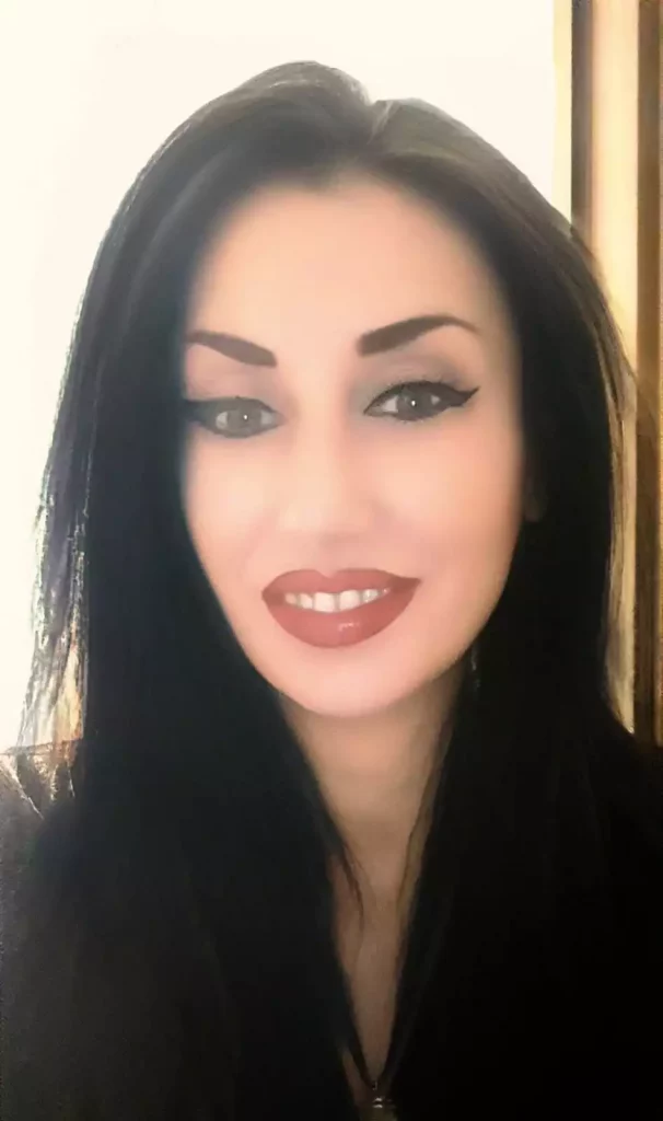 Foto dell'astrologa Marika Russo per consulto sul tema natale